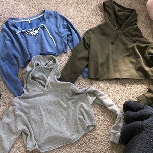 Bundle of 3 cropped sweatshirts